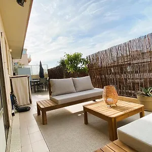 la-terrasse-de-la-plage-moderne-equipe-lumineux.fr-provencehotel.com/