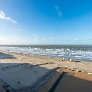 Cosy With Sea View In Oostende